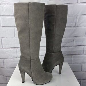 Type Z sz 6 gray suede lined heeled tall boots